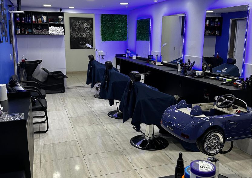 Interior da Barbearia RK Elite Men no Guarujá